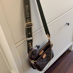 Brown handbag crossbody
